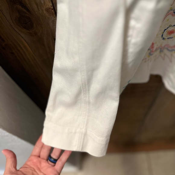 White Stag white floral embroidered button down jacket - Picture 5 of 9